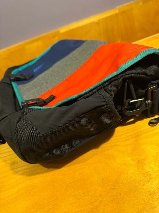 LIKE NEW Timbuk2 Custom Laptop Messenger Travel Bag - Picture 3 of 10